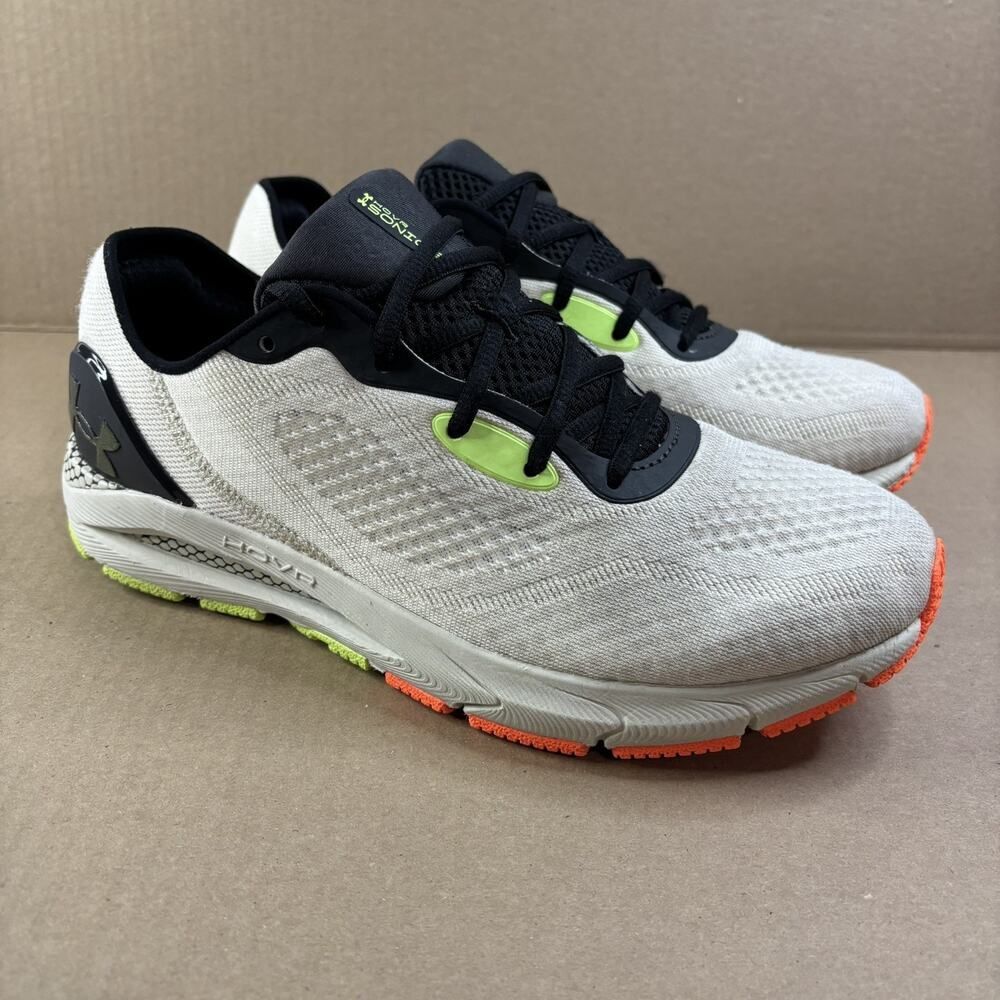Under Armour HOVR Sonic 5 Shoes Men Size 9 Beige Black Running Training Gym